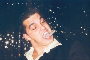 183cm gro&szlig;, 86kg und 28 jJahre